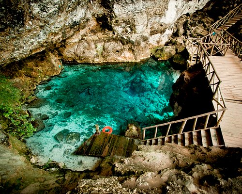 Saona Island tour from Punta Cana with turquoise water and tropical beach