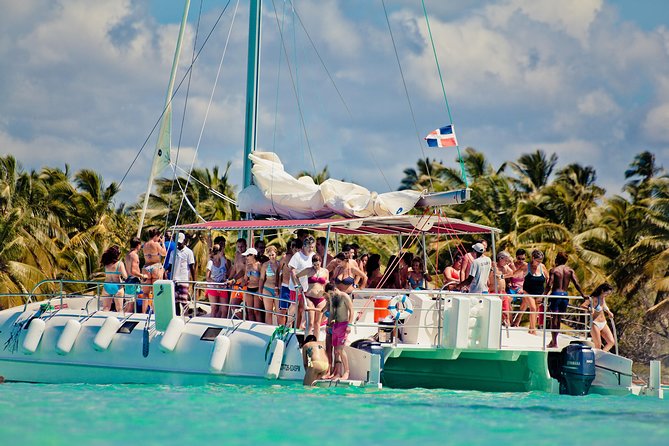 Saona Island tour from Punta Cana with turquoise water and palm trees
