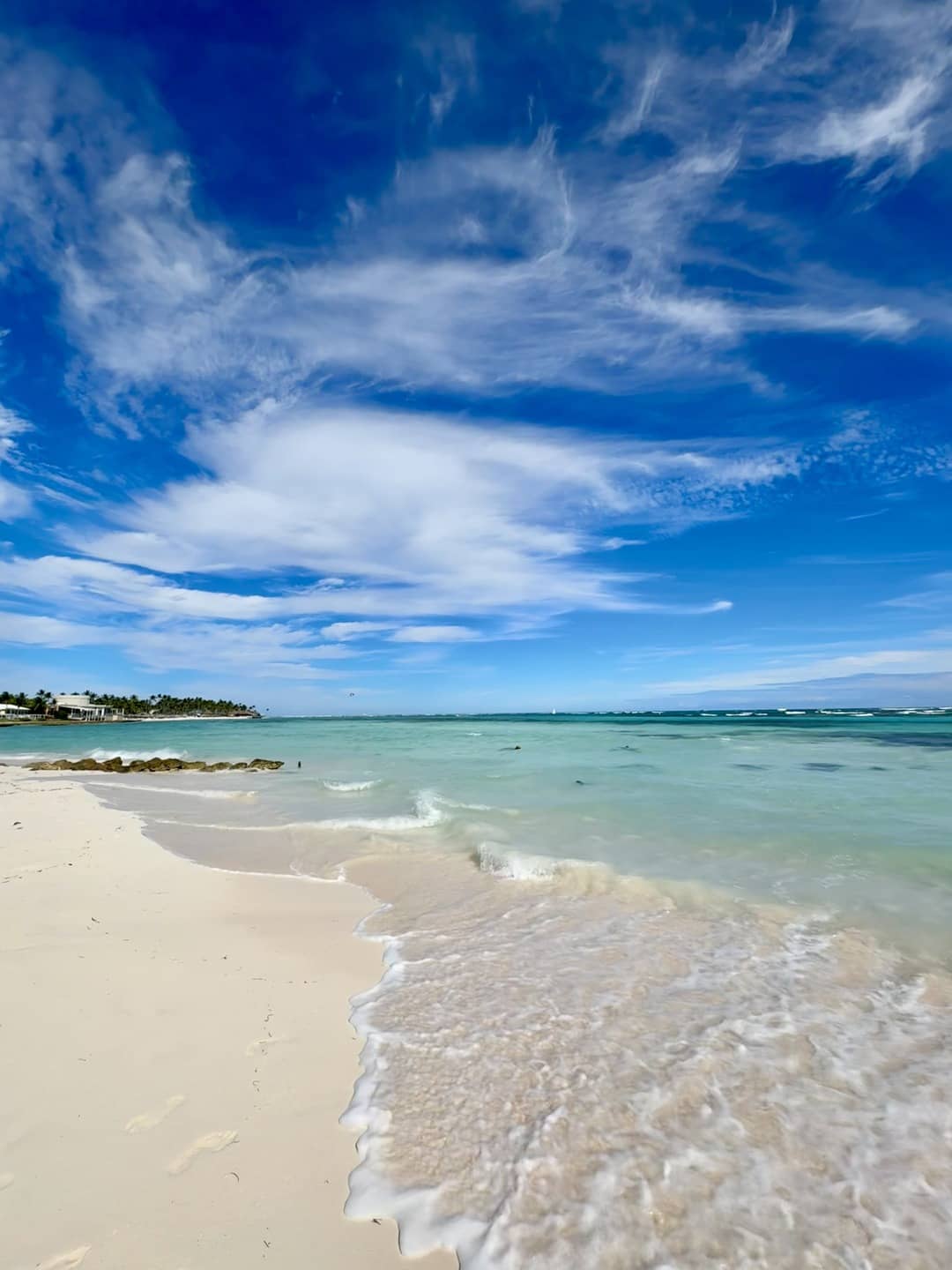 Punta Cana travel tips for first-time visitors with beach and palm trees